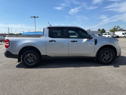 Used 2022 Ford Maverick XLT FWD image 2