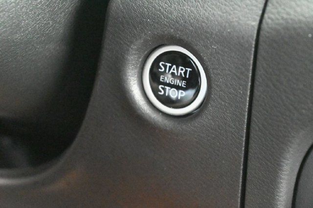 Used 2024 Nissan Frontier SL w/ Technology Package AWD/4WD image 21
