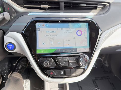 Used 2020 Chevrolet Bolt LT image 29