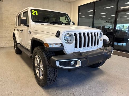 Used 2021 Jeep Wrangler Unlimited Sahara AWD/4WD image 34