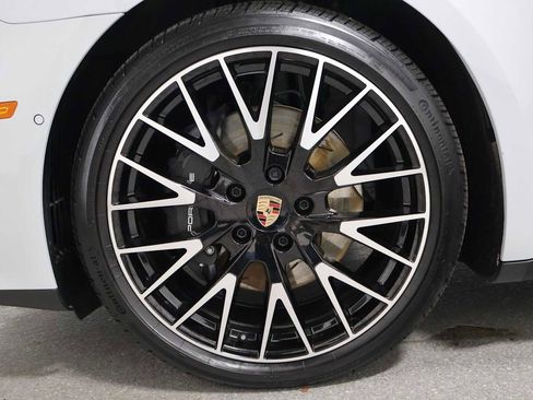 Certified 2025 Porsche Panamera 4 AWD/4WD image 36