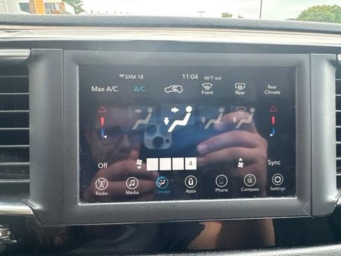 Certified 2018 Chrysler Pacifica Touring w/ Security Group FWD image 19