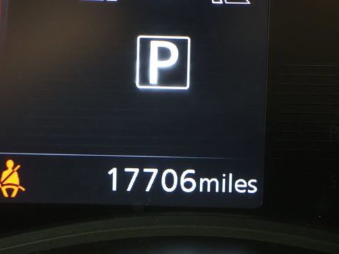 Used 2024 Nissan Kicks SV FWD image 13