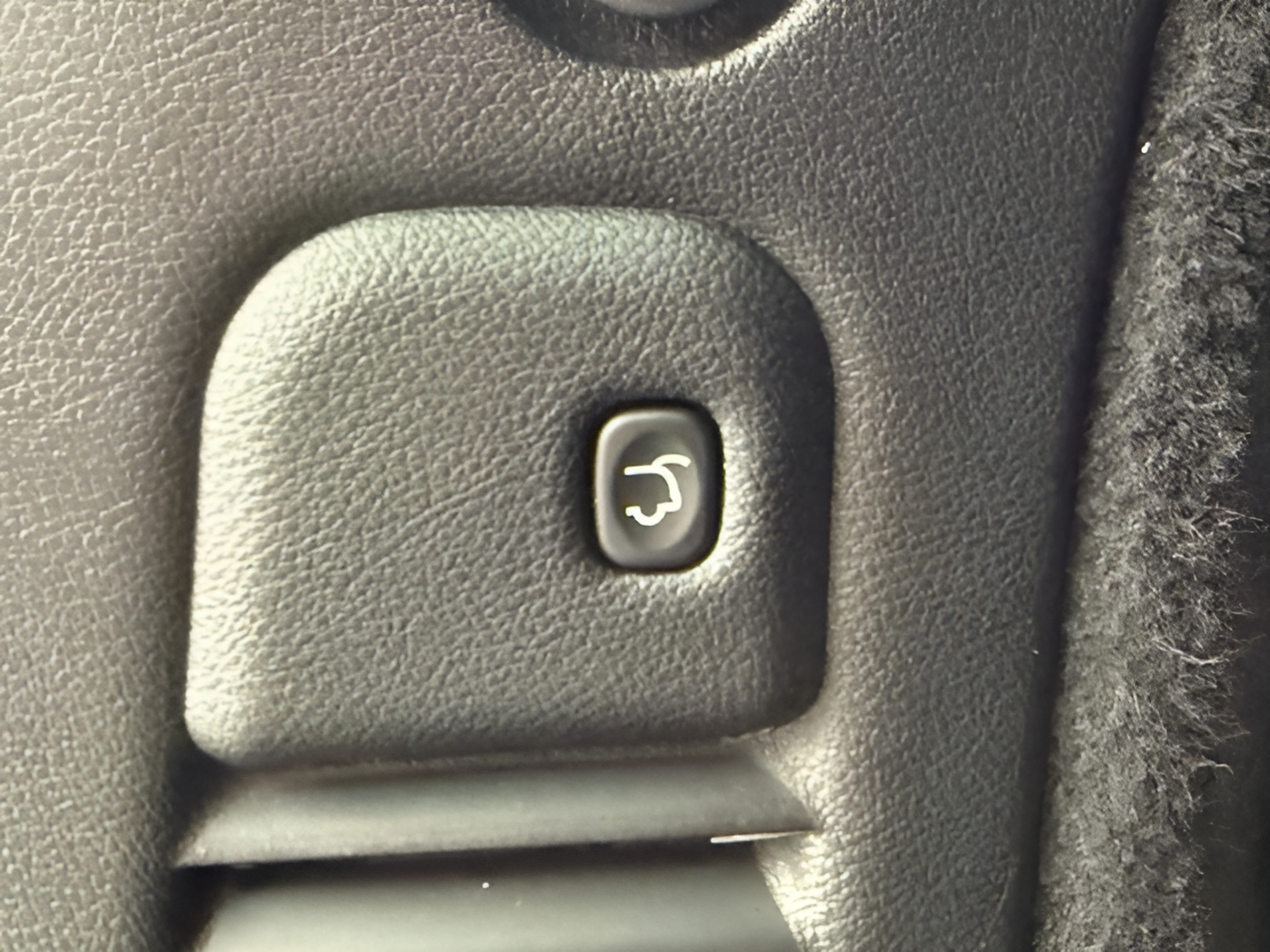 Used 2022 Dodge Durango R/T AWD/4WD image 9