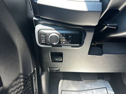 New 2025 Ford Bronco Badlands image 61