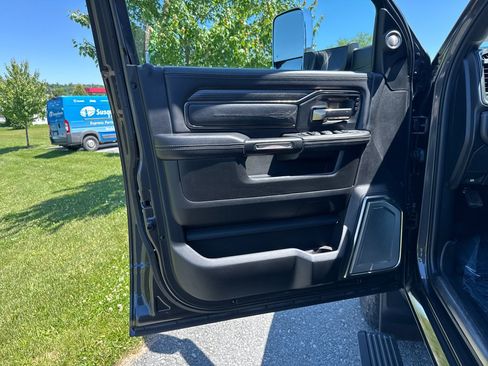 Used 2019 RAM 3500 Limited w/ Max Tow Package AWD/4WD image 33