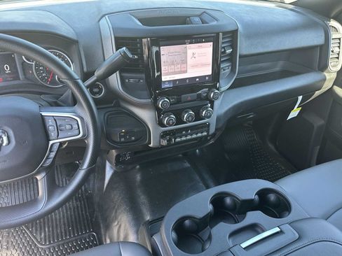New 2026 RAM 2500 Tradesman w/ Chrome Appearance Group AWD/4WD image 24