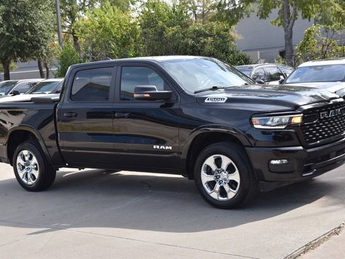 Used 2025 RAM 1500 Lone Star AWD/4WD image 5