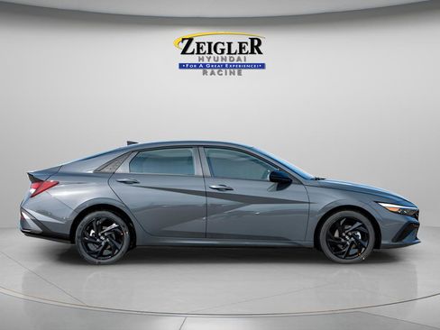 New 2026 Hyundai Elantra SEL Sport Premium FWD image 9
