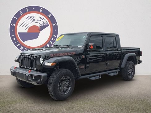 Used 2021 Jeep Gladiator Mojave w/ Trailer Tow Package AWD/4WD image 2