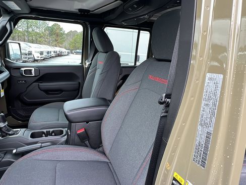 New 2026 Jeep Wrangler Unlimited Rubicon image 17