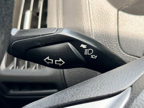 Used 2014 Ford Focus SE FWD image 32