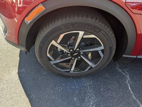 New 2026 Chevrolet Equinox EV LT image 11