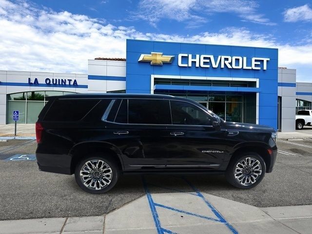 Used 2023 GMC Yukon Denali Ultimate AWD/4WD image 9