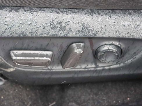 Used 2021 Toyota RAV4 XLE image 21