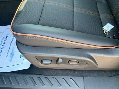 New 2026 GMC Canyon AT4 AWD/4WD image 18