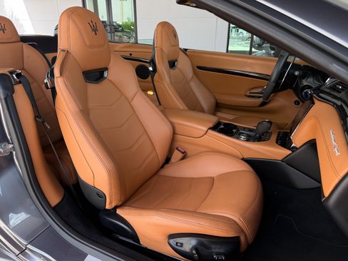 Used 2019 Maserati GranTurismo Sport image 32