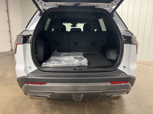 New 2026 Chevrolet Equinox ACTIV w/ Convenience Package III AWD/4WD image 6