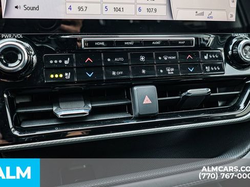 Used 2021 Toyota Highlander Platinum image 45