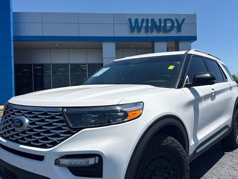 Used 2022 Ford Explorer Platinum w/ Equipment Group 601A AWD/4WD image 1