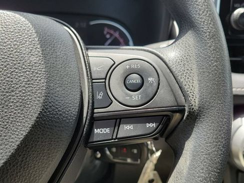 Used 2024 Toyota RAV4 LE FWD image 19