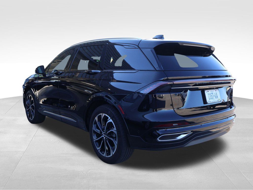 Used 2024 Lincoln Nautilus Reserve w/ Equipment Group 202A AWD/4WD image 23