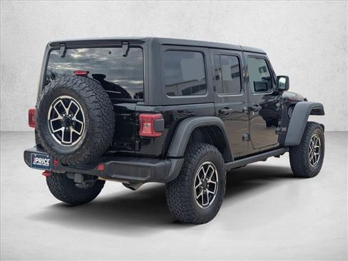 Used 2025 Jeep Wrangler Unlimited Rubicon AWD/4WD image 5