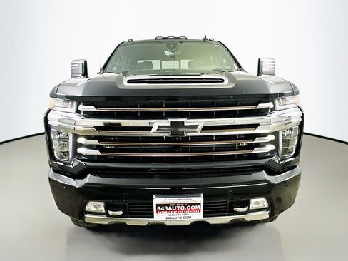 Used 2020 Chevrolet Silverado 3500 High Country w/ Technology Package image 2
