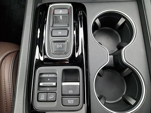 Used 2023 Honda Pilot Elite image 24