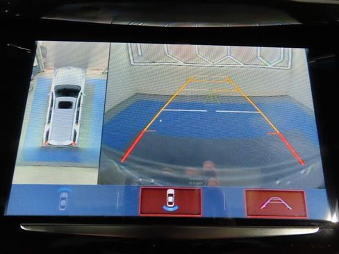 Used 2018 Cadillac Escalade ESV Platinum image 32