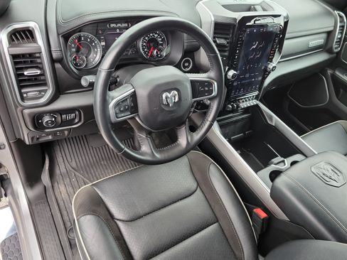 Used 2023 RAM 1500 Laramie AWD/4WD image 13