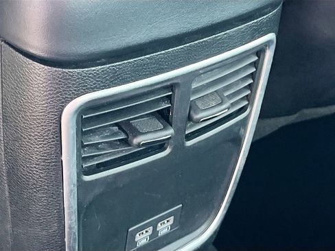 Used 2023 Chrysler 300 Touring w/ Sport Appearance Package RWD image 24