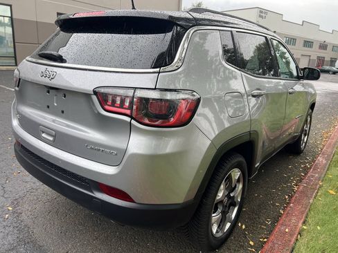 Used 2019 Jeep Compass Limited AWD/4WD image 3