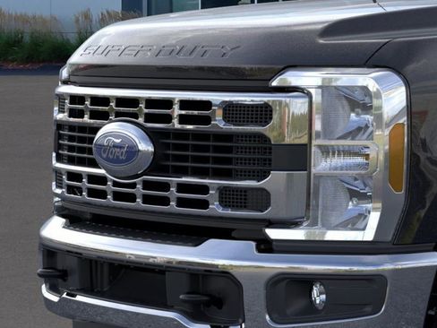 New 2026 Ford F350 XL w/ XL Chrome Package image 32