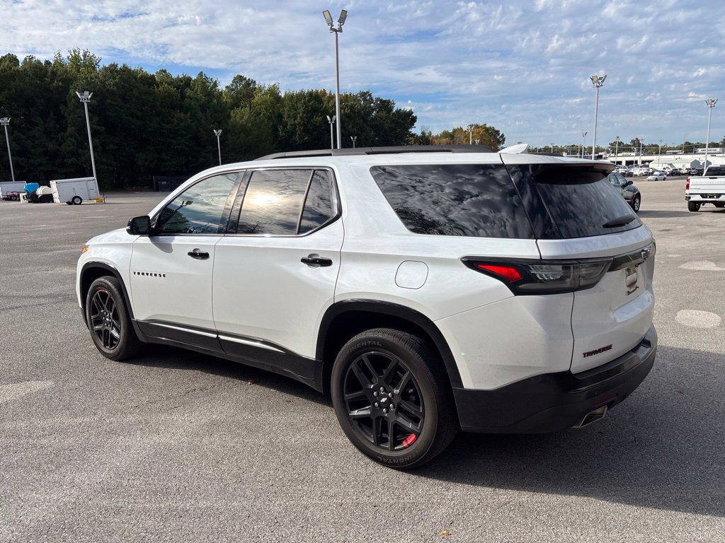 Used 2020 Chevrolet Traverse Premier w/ Redline Edition FWD image 5