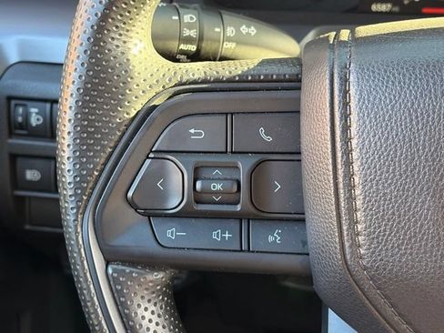 Used 2026 Toyota Tacoma SR5 AWD/4WD image 18