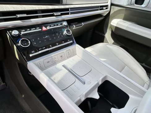 Used 2024 Hyundai Santa Fe Calligraphy image 19