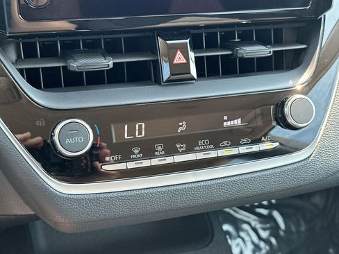 Used 2024 Toyota Corolla LE image 18
