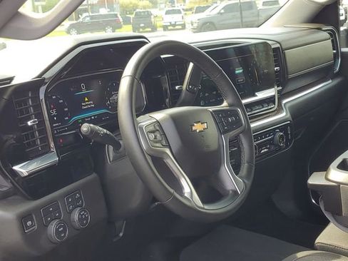 Used 2025 Chevrolet Silverado 2500 LT w/ All Star Edition AWD/4WD image 13