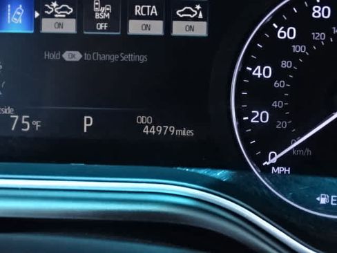 Used 2019 Toyota Avalon Limited w/ Advanced Safety Package FWD image 26