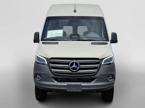 New 2026 Mercedes-Benz Sprinter 2500 image 9