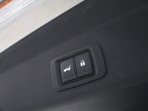 Used 2024 Mitsubishi Outlander SE image 21