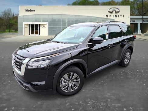 Used 2025 Nissan Pathfinder SV AWD/4WD image 33