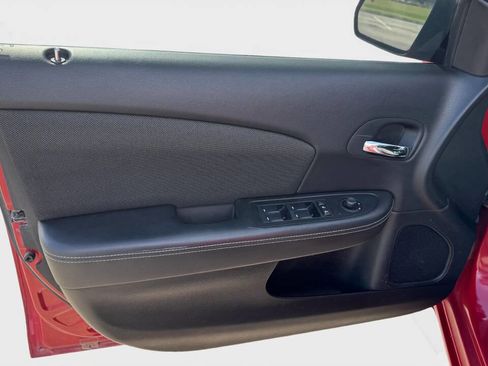 Used 2011 Dodge Avenger Mainstreet w/ Cold Weather Group image 10