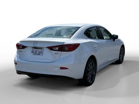 Used 2018 MAZDA MAZDA3 Touring FWD image 5