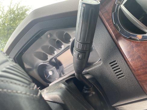 Used 2012 Ford F350 King Ranch w/ King Ranch w/Chrome Pkg AWD/4WD image 15