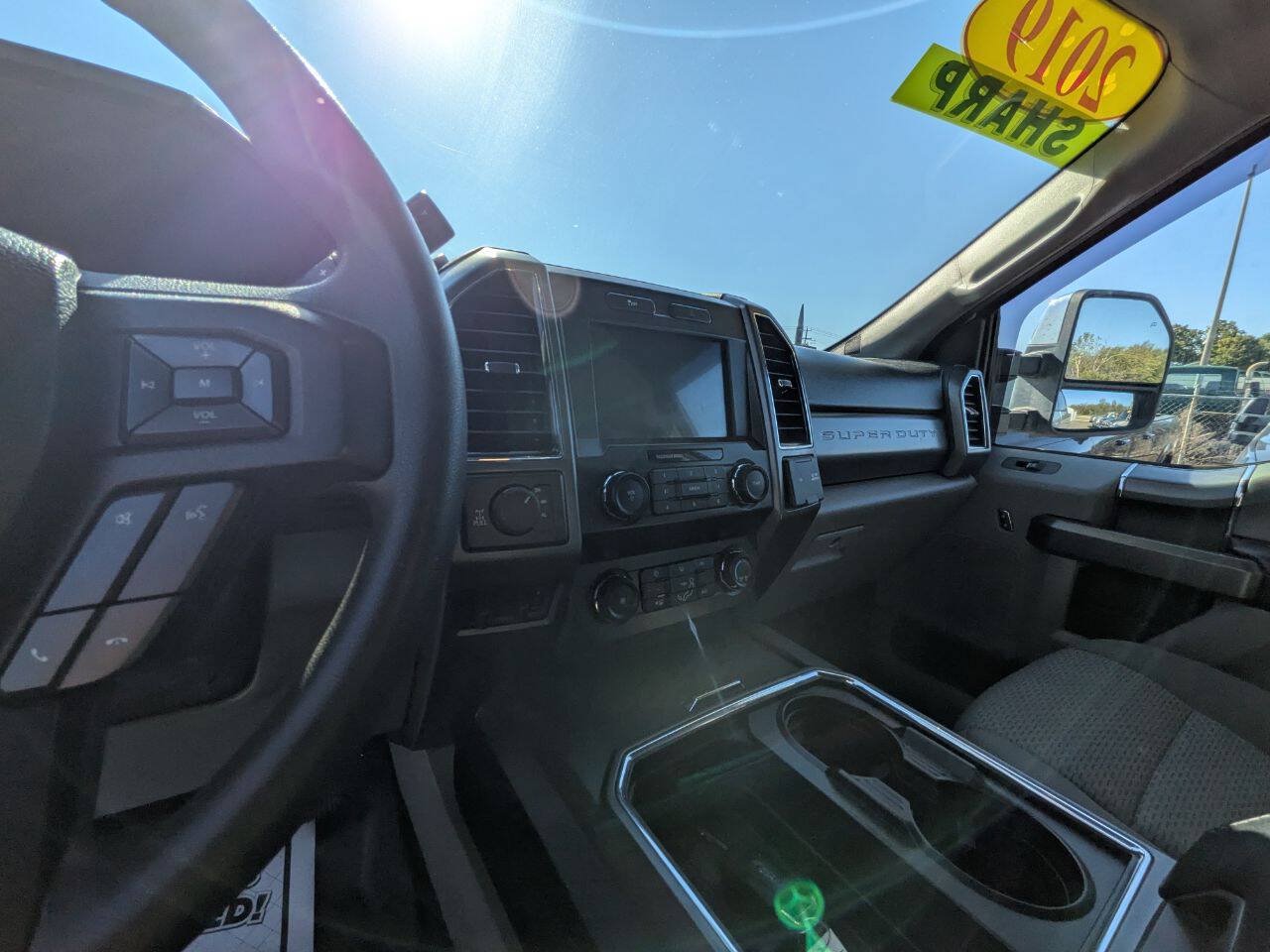 Used 2019 Ford F250 XLT w/ XLT Premium Package AWD/4WD image 17