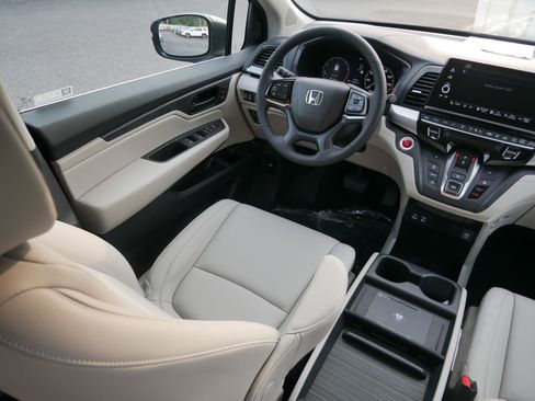 New 2026 Honda Odyssey EX-L image 9