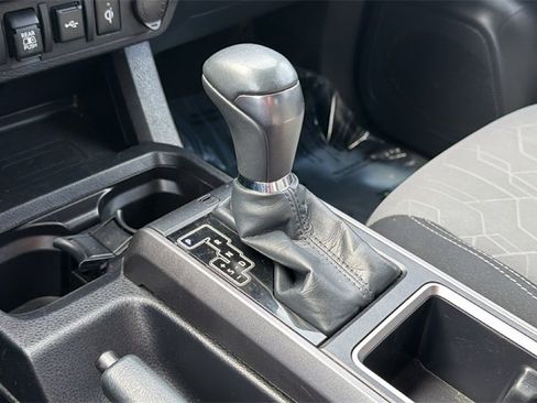 Certified 2023 Toyota Tacoma TRD Off-Road image 33