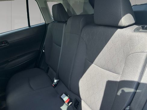 Used 2023 Toyota Corolla Cross LE AWD/4WD image 16